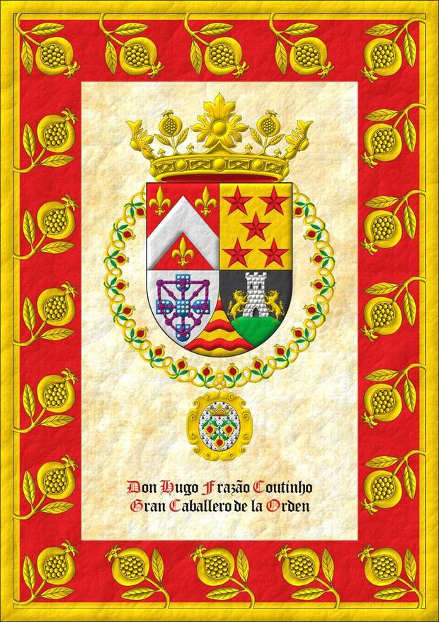 Escudo cuartelado: 1o, Fraz�o; 2o, Coutinho; 3o, E�as; 4o, C�mara; Entado en punta de oro, tres fajas ondadas de Gules de Drummond. Timbrado de una corona de la Soberana y Muy Noble Orden de la Granada. El escudo est� rodeado por el collar de la Soberana y Muy Noble Orden de la Granada.