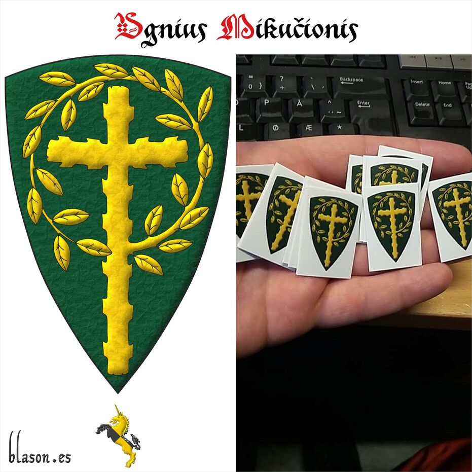 Escudo de sinople, una cruz latina ecotada, de cuyo flanco siniestro nace una rama hojada que rodea la cruz por su parte superior hasta enlazarse sobre su nacimiento, toda de oro.