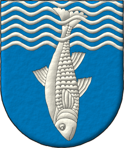 Escudo de azur, un jefe ondado y burelado ondado de doce piezas de azur y plata, resaltado y entrelazado de un pez sumergido de plata.