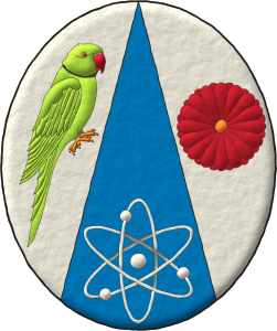 Escudo de azur cortinado de plata: 1o, una cotorra india de Kramer al natural; 2o, un crisantemo japons al natural; 3o, un tomo de plata.