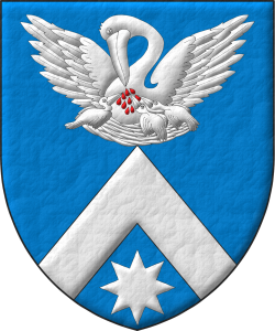 Escudo de azur, un cabrio en punta sosteniendo un pelcano en su piedad, desplegado de plata, ensangrentado de gules, en punta una estrella de ocho puntas de plata.