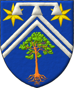 Escudo de azur, dos tenazas de plata, en cada flanco del jefe dos estrellas de seis puntas de oro y en la punta un pino silvestre (Pinus sylvestris) arrancado al natural [concesi�n G0066]; brisado de un lambel de tres pendientes de plata.