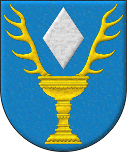 Escudo de azur, en jefe un losange de plata acompa�ado de dos cuernas de ciervo en pila salientes de un c�liz todo de oro.