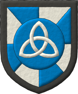 Escudo gironado de azur y plata, un roel de azur, cargado de una triquetra de plata; una bordura de sable.